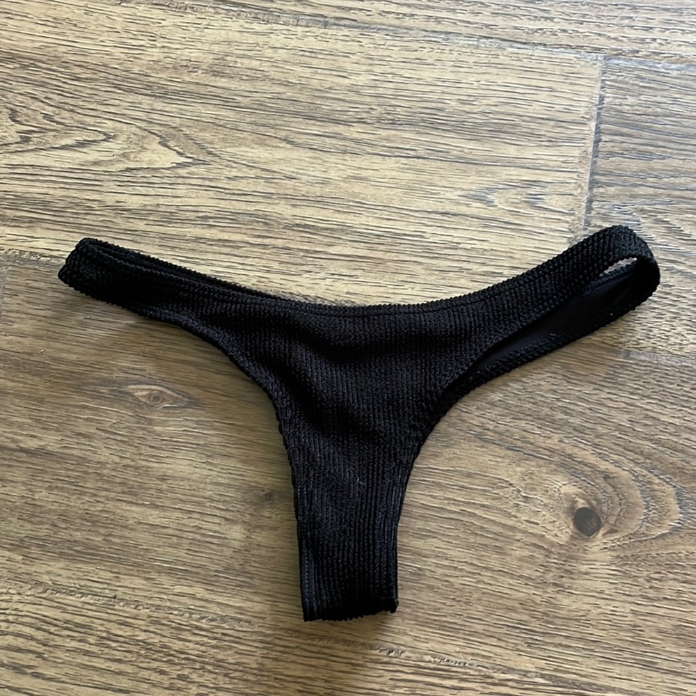 Frankie’s Bikinis Ribbed Cheeky Bottom
